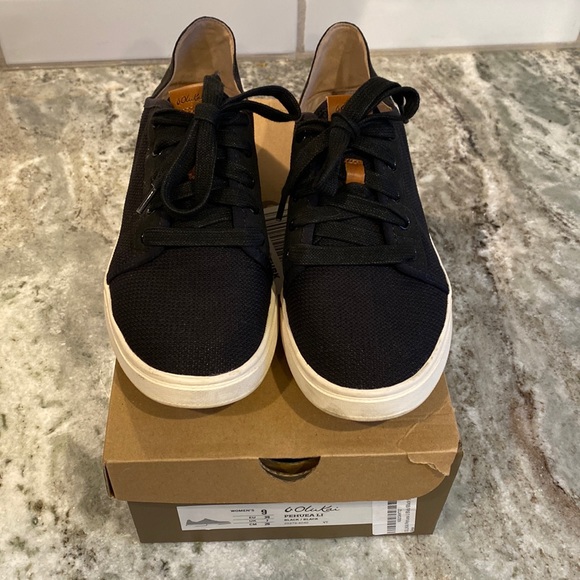 OluKai Shoes - Olukai Pehuea Li - Black - 9